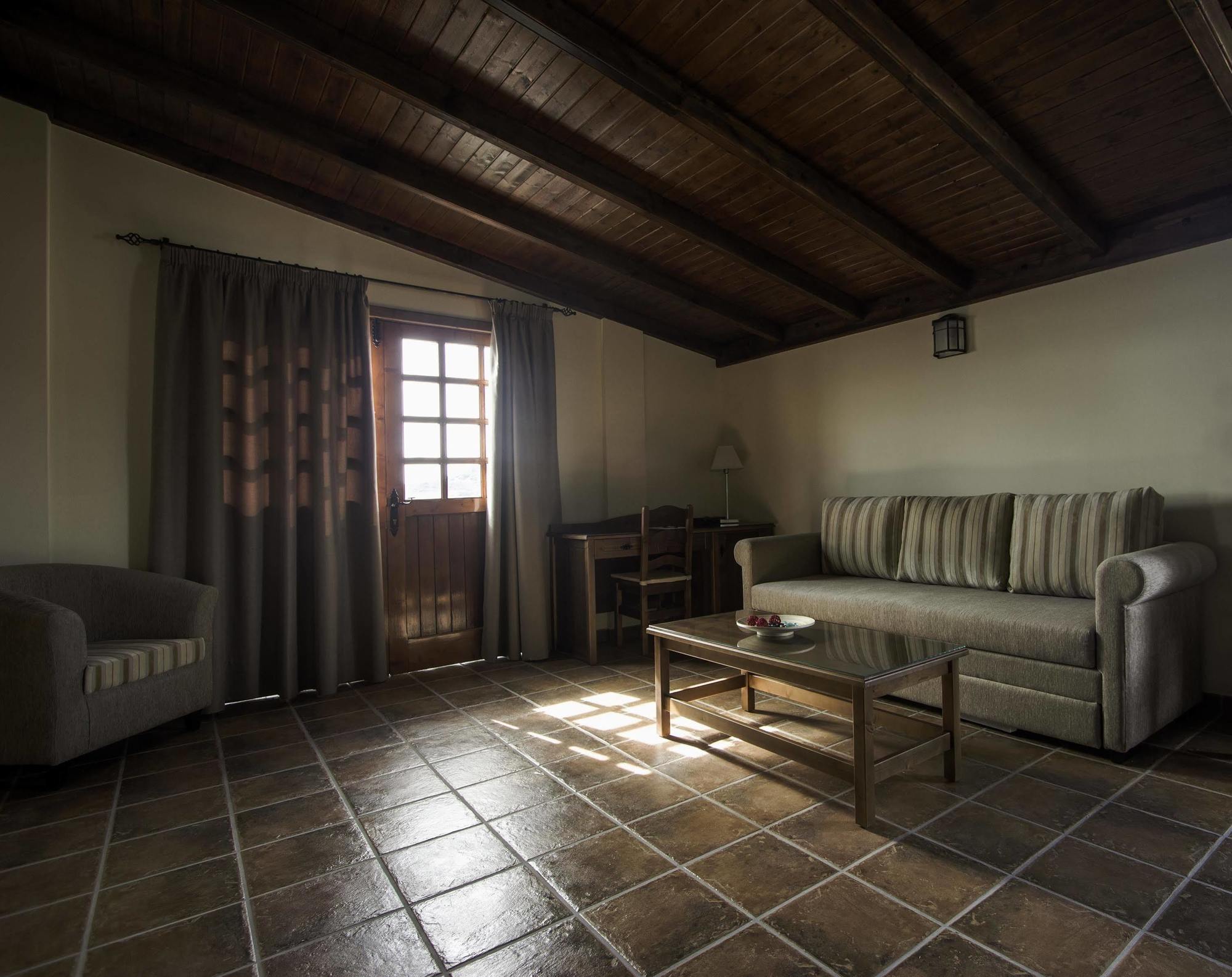 Hotel Melva Suite Фиргас Экстерьер фото